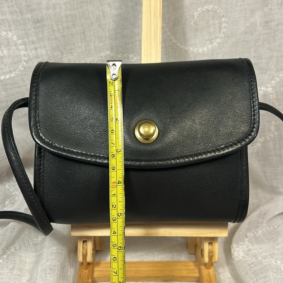 Coach Vintage elegant leather bag purse with pull lock closure made in USA - Picture 3 of 16